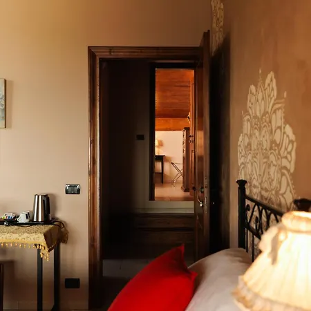 Alle Tre Colline Фермерский дом Albugnano